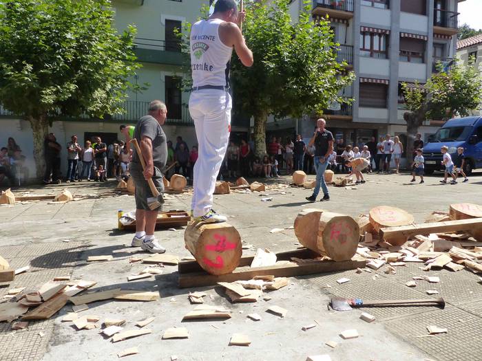 Kultura edo kirola, guztiak  115 1535470111422