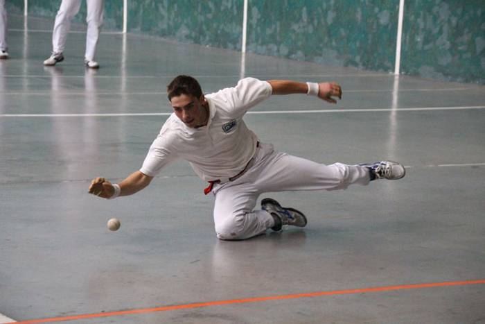 Pilota hotsak, San Lorentzo omentzeko 12 1470848578201