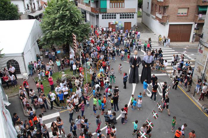 Hasi dira Asteasuko festak 2016 3 1467140327082