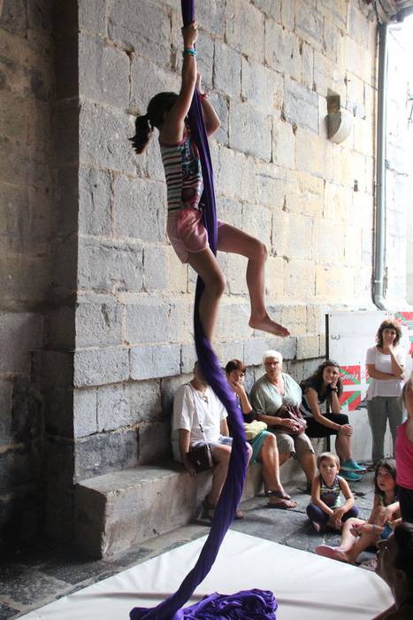 Hurrengo Ama Birjinari begira 28 1471366942550