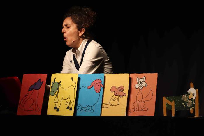 39. Titirijai Txotxongiloen  5 1637412315173