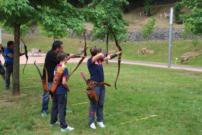 Arku-tiraketa Bihotzez elkar 18 1498391899677