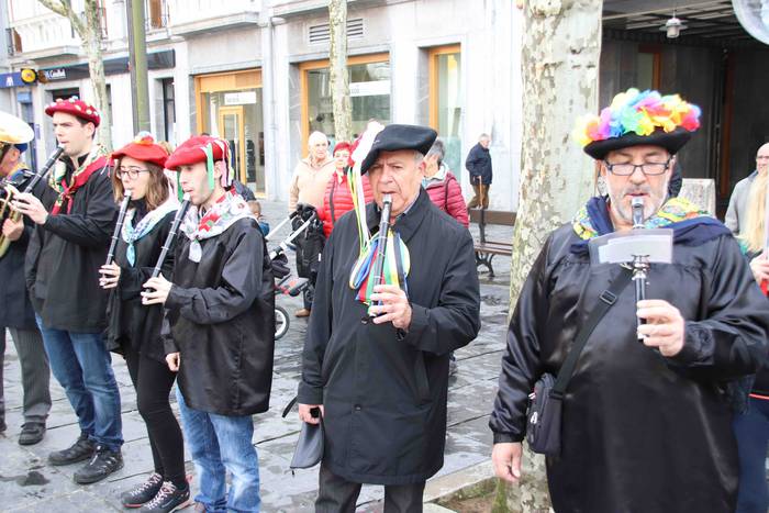 Ozen entzun dira txistularie 61 1551448989563