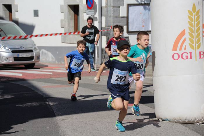 Haur, gazte eta heldu krosea 47 1491742071573