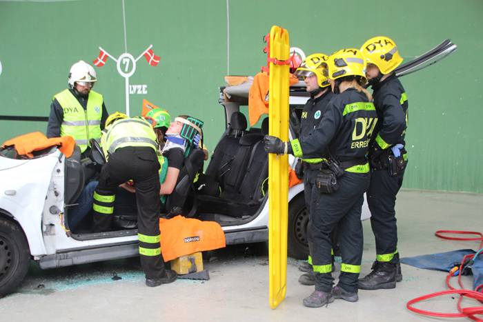 Erreskate lanetan aritu dira 40 1501937710753