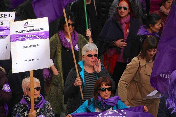 Egunerokorik ez, emakumerik  32 1520518368554