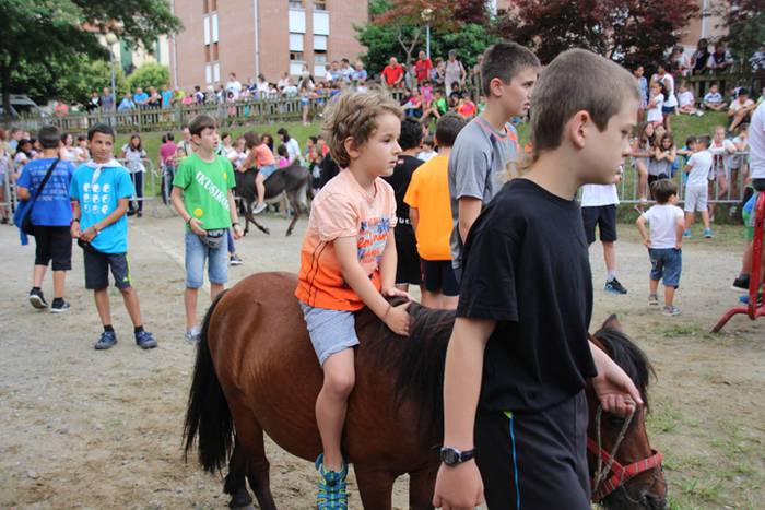 Zezenen aurretik, korrika 9 1469619538364