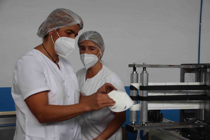 Maskarak egiten hasi dira Al 7 1600881314684