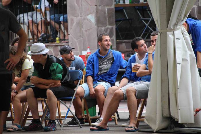 Lotsak ez du lekurik salontz 18 1565373543948