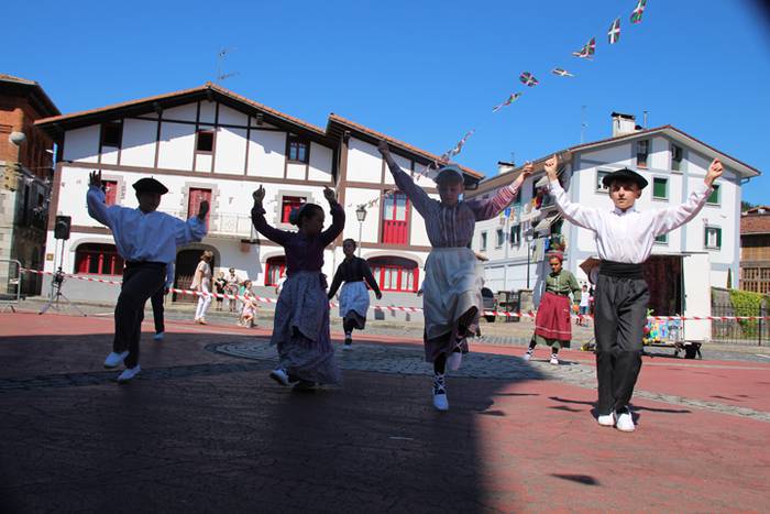 Dantza, bidania 36 1472040001688