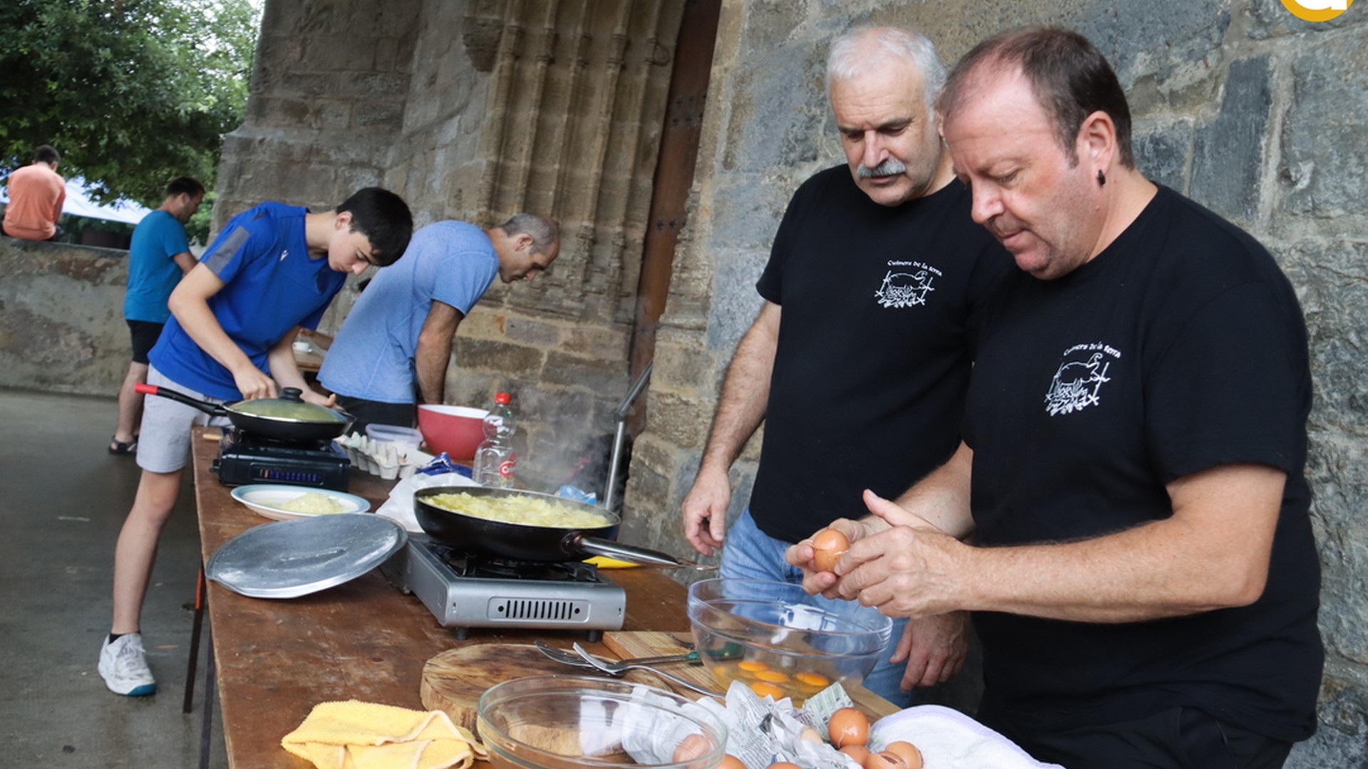 Patata tortilla onenaren bueltan
