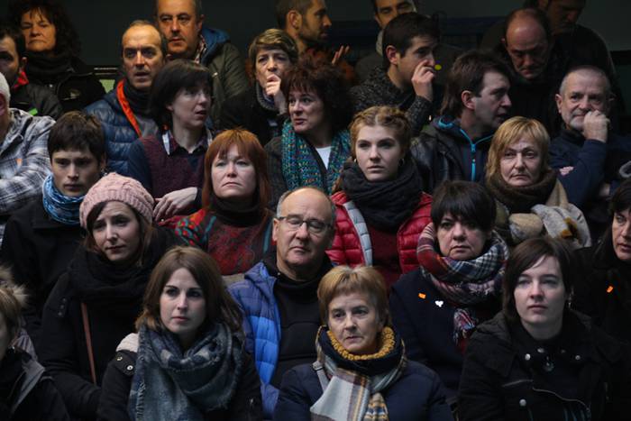 GURE ESKU DAGOREN GALDEKETA  10 1484992610248