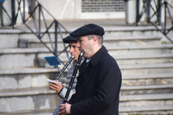 Euskaraz abestu, margotu, jo 6 1512312957714