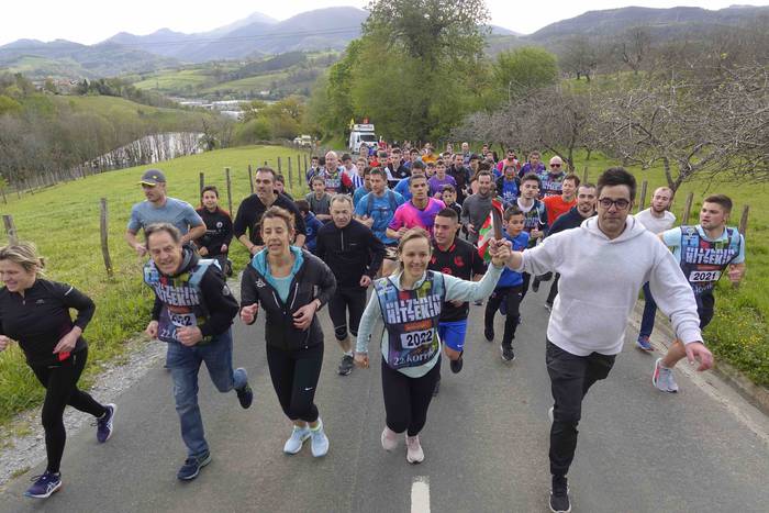 korrika, furgonetatik, Aizto 77 1649421646375