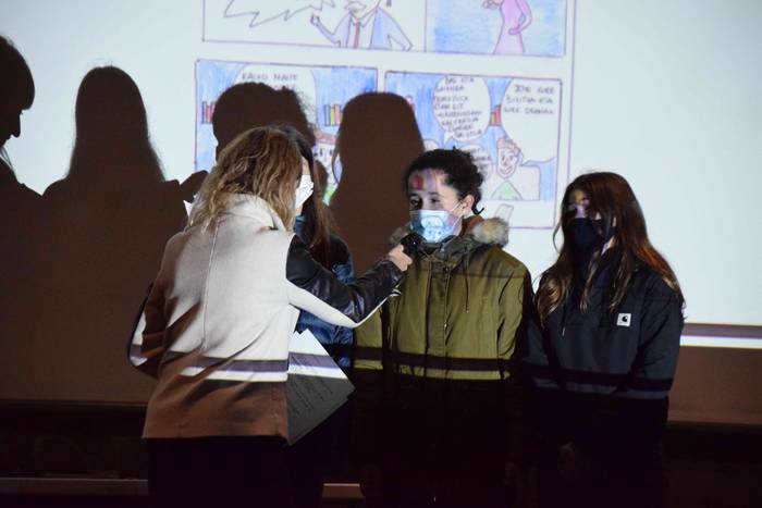 Komikigile onenek sariak esk 15 1639821971240