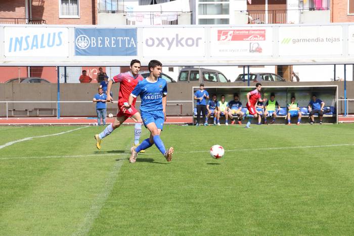 Bihar jokatuko du Tolosa CF-eko gizonen taldeak denboraldi-aurreko lehen partida