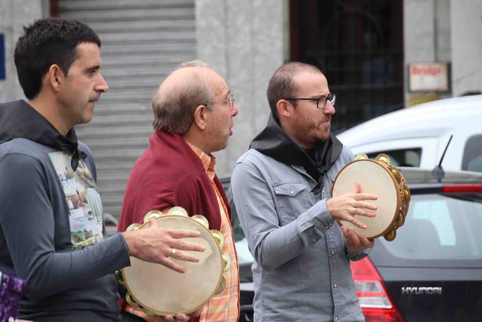 Hauspoa trikitiari 64 1570286839676