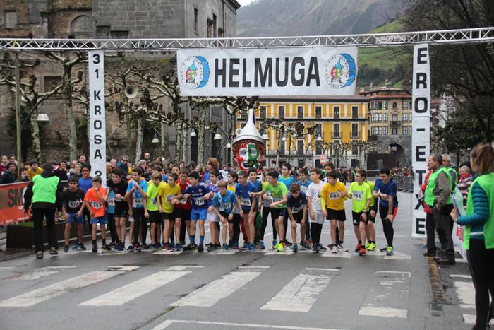 700 haur inguru XXXI. Ero Et 4 1516541852087