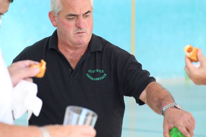 Sagardoz busti da Hernialde 8 1471175235390