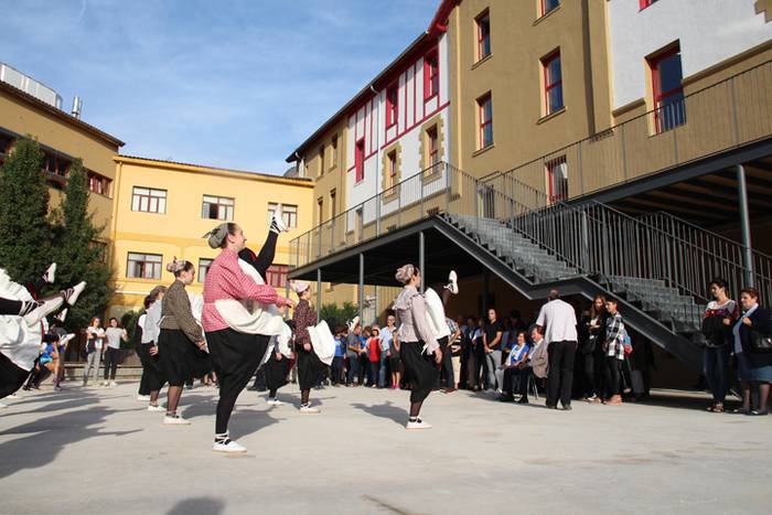 "Sortu zenean bezain amets b 1 1507139118452