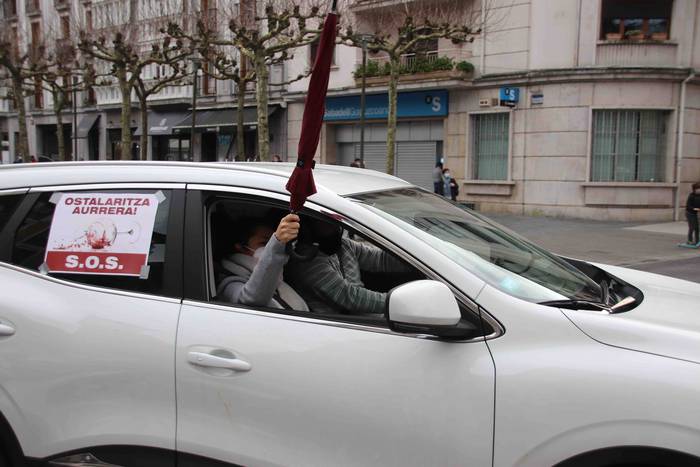 Ostalaritza Aurrera kotxe ka 4 1612011919319