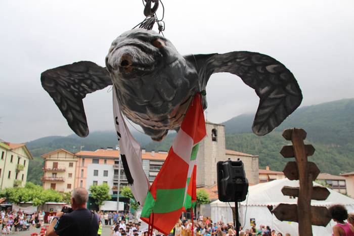 Kukuak jo du, hasi da festa 76 1497468631451