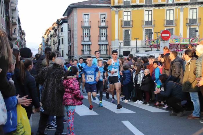 Uzturreko gurutzea lapurtu z 113 1577813975155