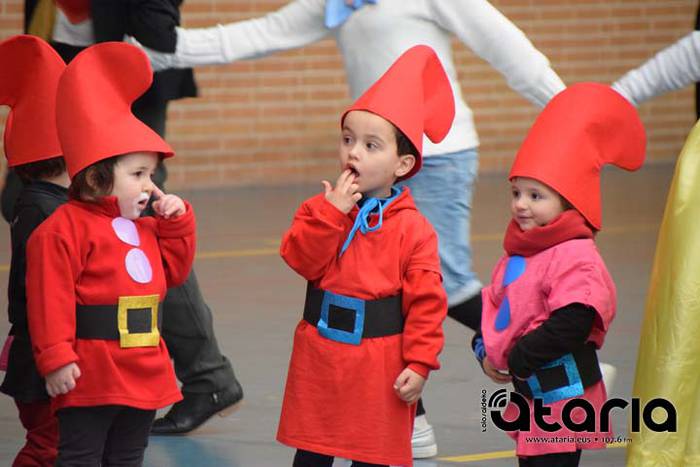 Ikastetxeetan ere inauteriek 127 1518102599887