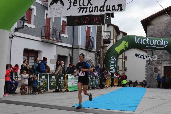 Hodei Samaniego eta Leire Ba 30 1644162091968