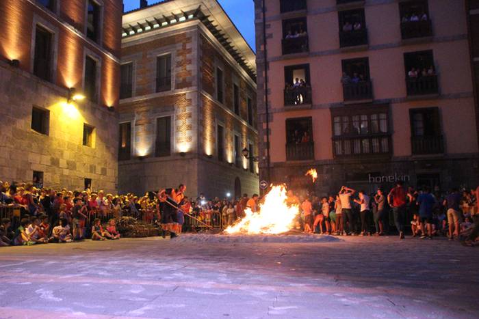 Salto bat, desio bat 56 1498259296894