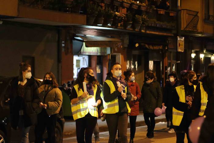 Emakumeek eskualdeko kaleak  72 1615233098936