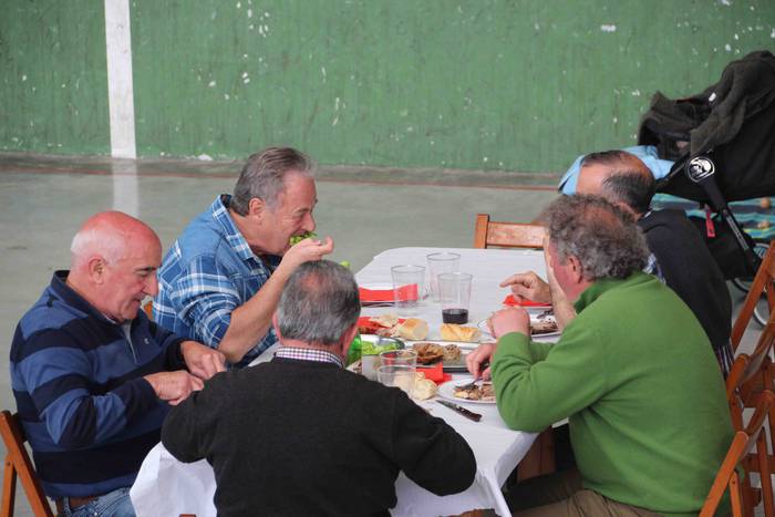 Txekor jateak 110 lagun elka 5 1556719668734