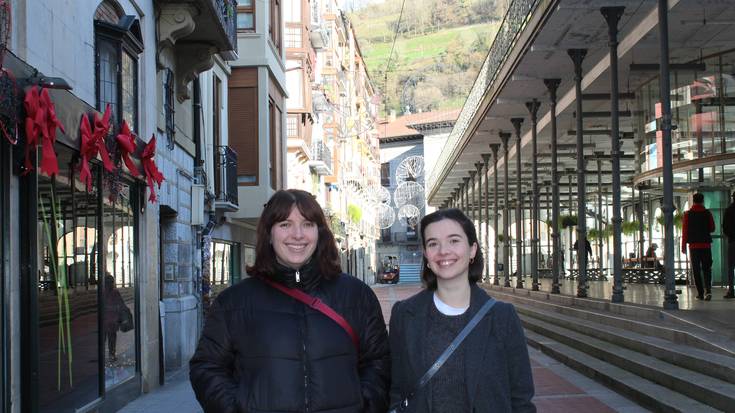 «Miseriazko bizi baldintzei aurre egin behar zaie»