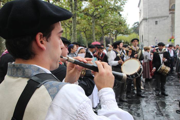 Udaberri Dantza Dezagun Tolo 20 1504963064635