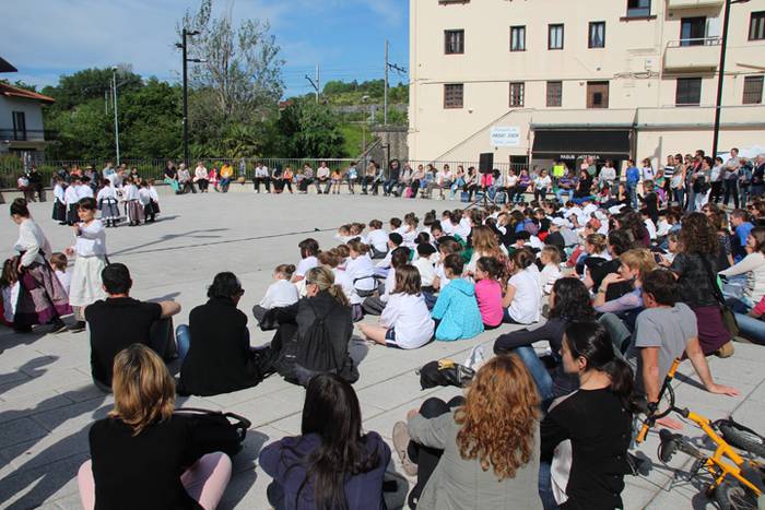 Suziria lehertzearekin bater 26 1494695678237