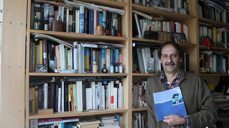 Joxemari Iturralde: «Tolosako Eskolako nobelagile onena zen Jon Andoni Irazusta»