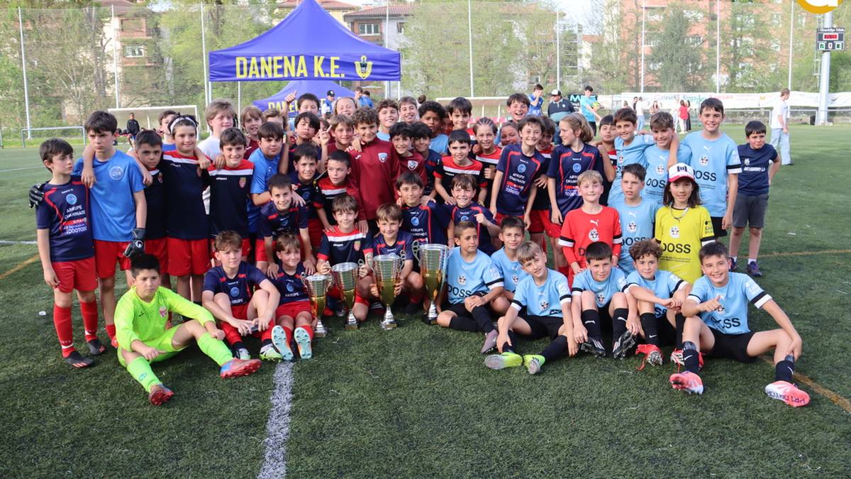 Antiguokok irabazi du Danenaren futbol txapelketa