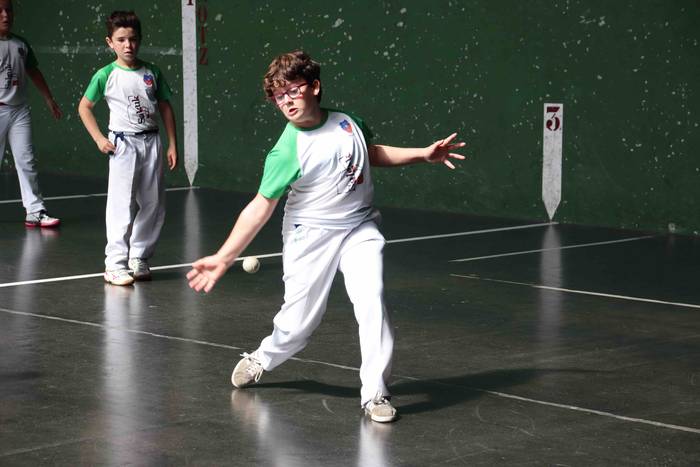 Behar Zana elkarteko festa 2 23 1559405191315