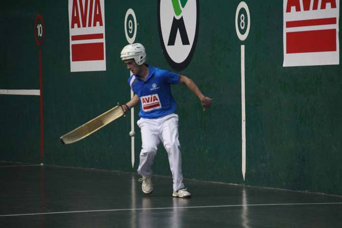 ZESTA PUNTA ELOLAREN OROIMEN 67 1512735641810