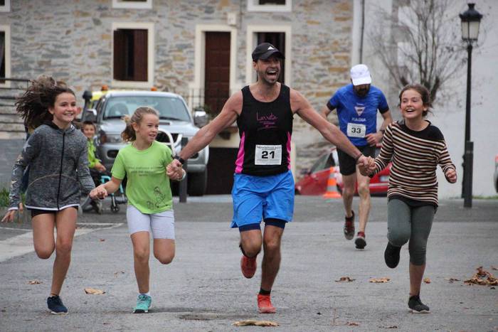 Iñaki Olano eta   irabazle E 132 1571509861494