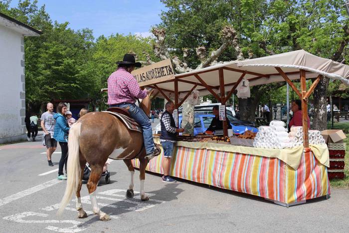 Larre irekierarik ez, baina  32 1651405483732