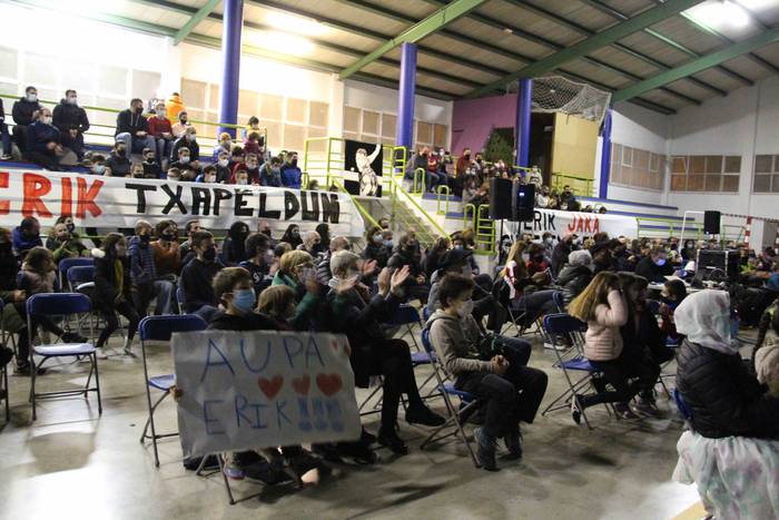 Bizkaia eta Aztinondo, ispil 12 1606682563236