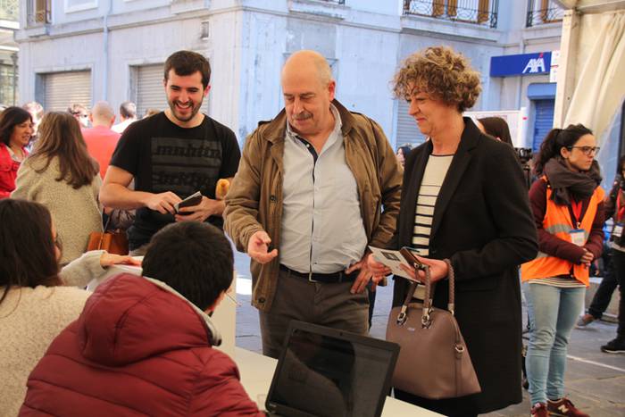 Aurpegi ezagunak bozka emate 48 1489931297113