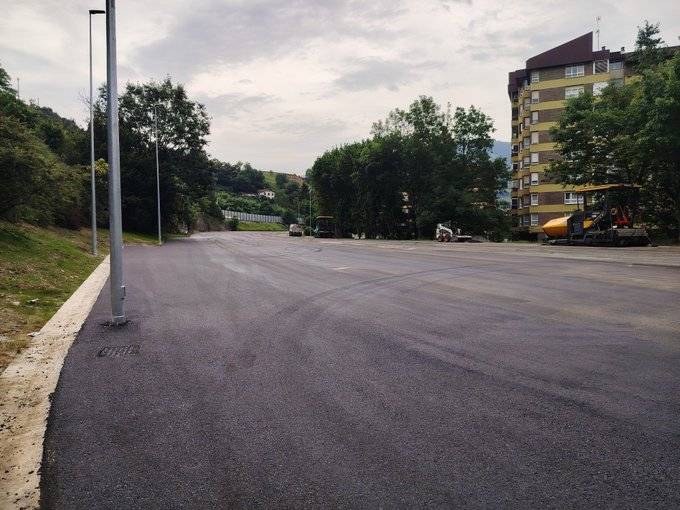 Ostiralean zabalduko dute Txermingo aparkalekua