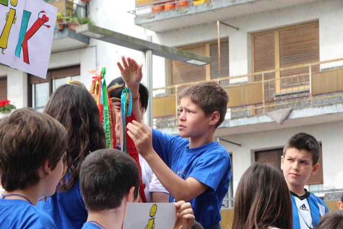 Ikaztegietako Eskola Txikiak Festa 21 1465744464456