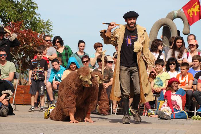 Dantza, kantua eta antzerkia 13 1494179134754