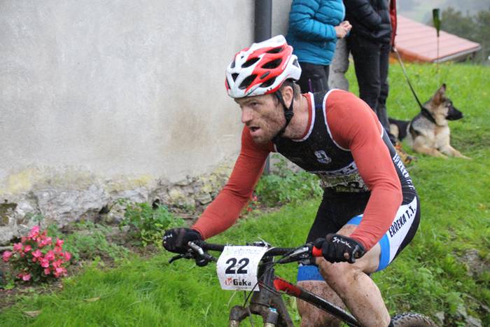 Lokaztuta Amasako XXIV. mendi duatloia 100 1477236052328