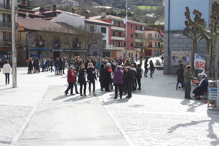 Herria osoan entzun dira ema 2 1520515486606