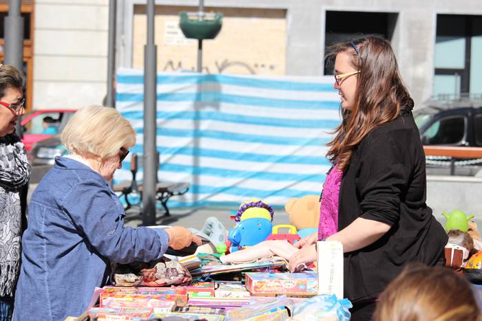 Bigarren eskuko azoka, Sahar 23 1492863308448