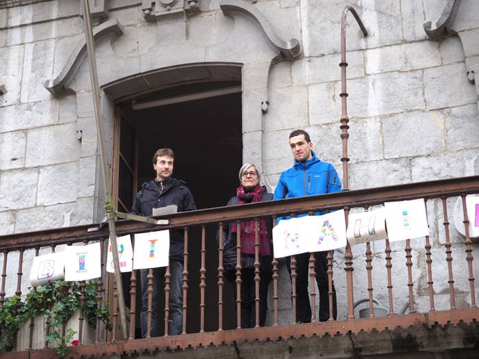 Euskaraz abestu, margotu, jo 43 1512313174785